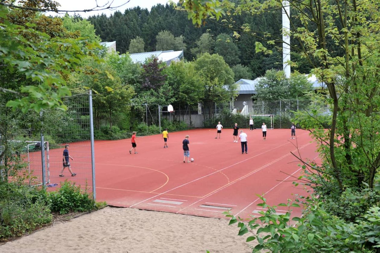 Sportplatz im Sprachcamp NRW